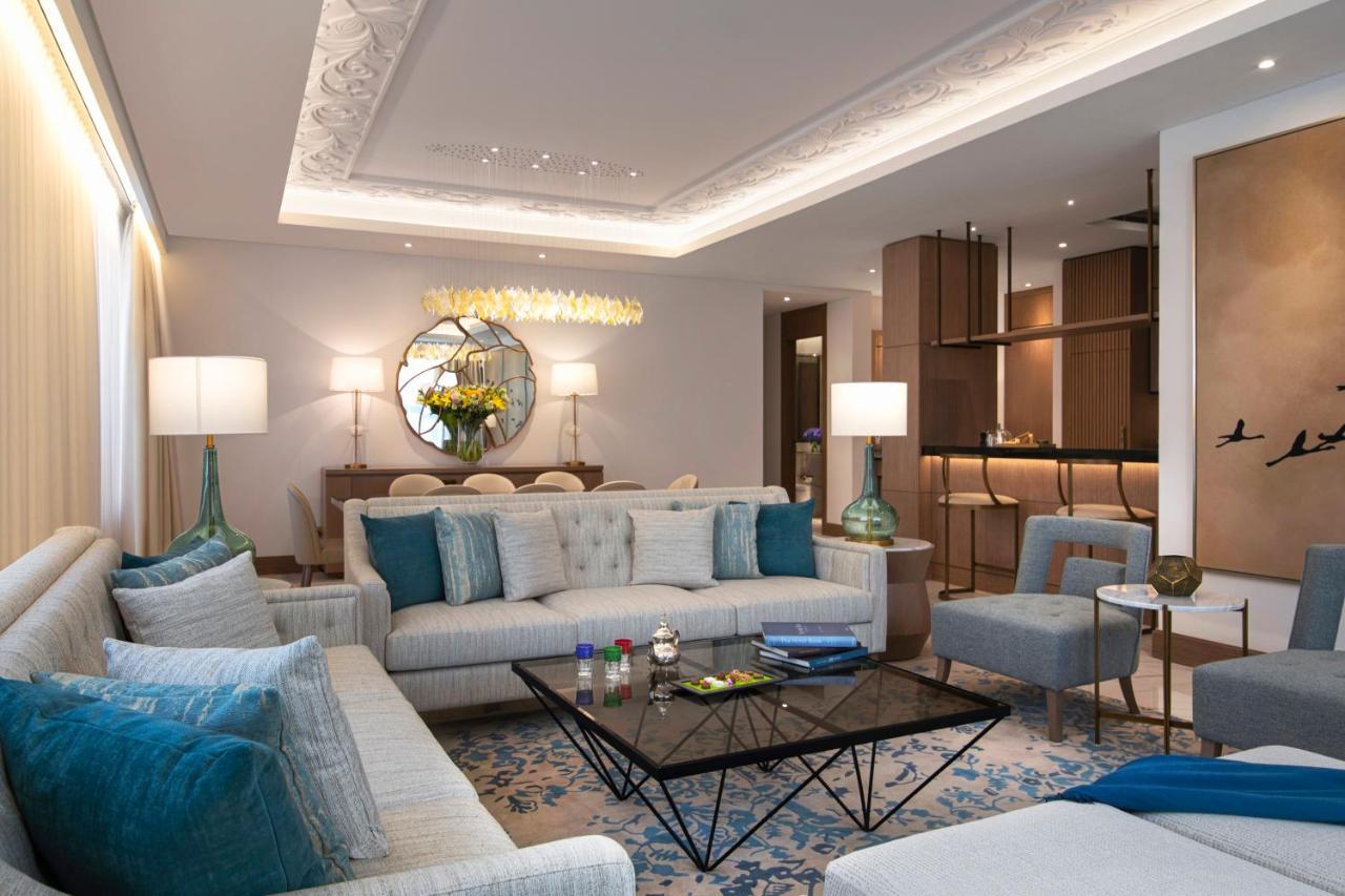 Three Bedroom Suite City View